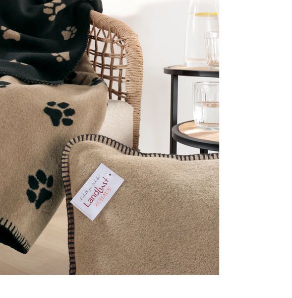 Potetrykk sort. We love dogs pledd, i deilig bomull/ syntet kvalitet